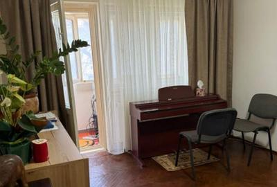 Apartament 3 camere, 70 mp, decomandat Zona Centrala / - 2