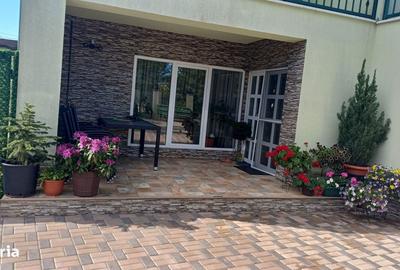 Casă cu 7 camere cu Teren 617 Mp în Cobadin - 4