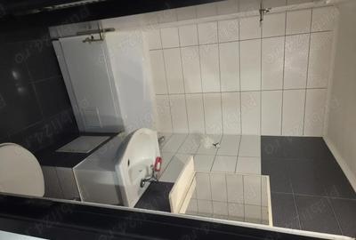Apartament cu 3 camere semidecomandat în Micro 9 - 7