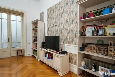 Apartament cu 4 camere semidecomandat în Dacia