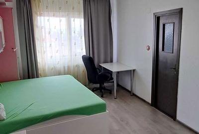 Apartament cu 4 camere decomandat în Contactoare - 1