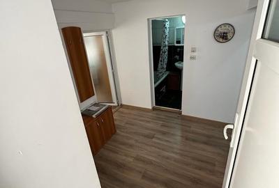 CASA SINGUR CURTE ZONA SCHEI - 11
