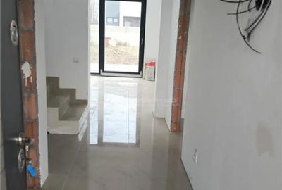 Casă cu 4 camere cu Teren 400 Mp în Buda - 6