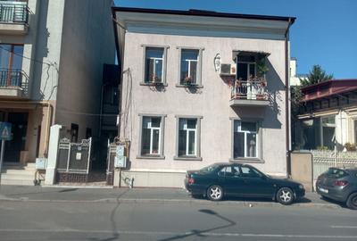 Apartament cu 4 camere semidecomandat, mobilat în Eminescu - 20