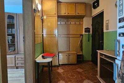 Apartament 3 camere circular, etaj intermediar Calea Bucuresti - 19