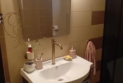 Apartament cu 3 camere decomandat în Exterior Vest - 4