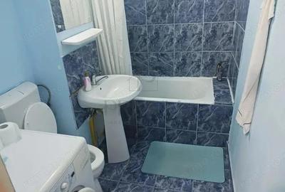 Garsonieră decomandată, mobilată în Lipovei