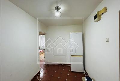 Apartament cu 2 camere decomandat în Valea Aurie - 14