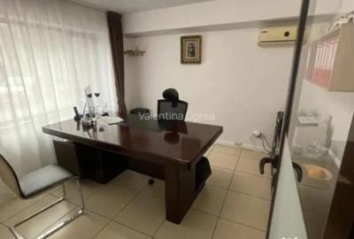 Spațiu comercial, de 260 mp, în Central