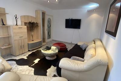 Apartament cu 2 camere decomandat în Timpuri Noi