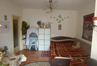 Apartament cu 2 camere decomandat în Gara de Nord