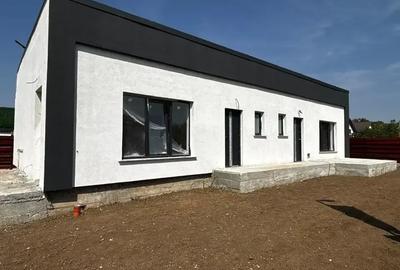 Apartament in casa pe 1 nivel- curte 80 mp Crevedia Kaufland - 2