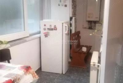 Apartament cu 4 camere decomandat în Calea București - 4