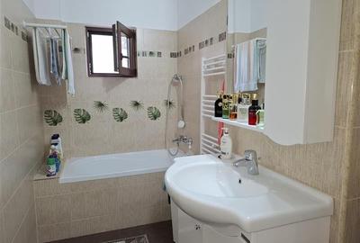 Apartamnet 2 camere, transformat in 3 camere, parter, Longinescu - 12