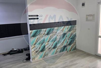 Spațiu comercial, de 22 mp, în Central - 3