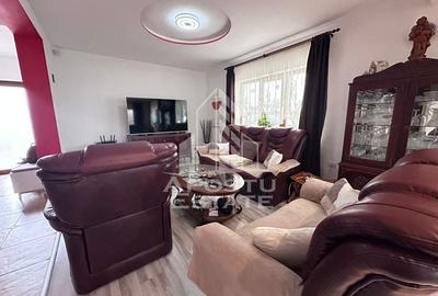 Duplex deosebit cu 5 camere, situat într-o zonă liniștită și exclusiv - 2