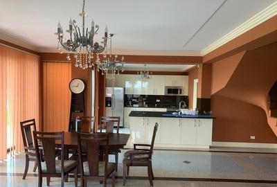 Casă individuală cu 5 camere cu Piscina în Izvorani - 16