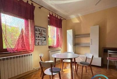 Casă cu 5 camere cu Teren 118 Mp în Central - 3