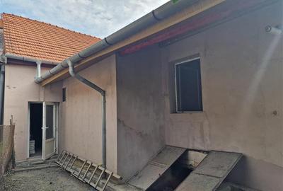 Casă individuală cu 6 camere cu Teren 306 Mp în Muncitoresc - 5