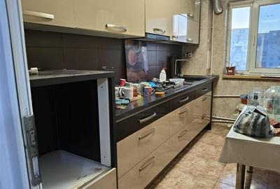 Apartament 3 camere confort 1, et intermediar, 80 mp, Viziru - 2