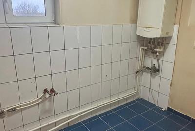 Garsonieră decomandată în Central - 7