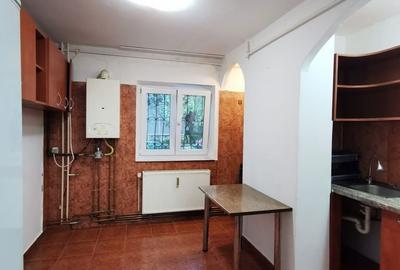 Apartament cu 2 camere decomandat în Lipovei - 2