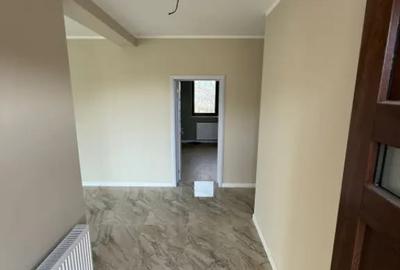 Casă cu 4 camere cu Teren 480 Mp în Săsar - 12
