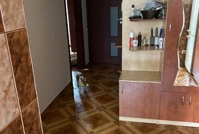 Inchiriez apartament 3 camere sector 4 bucuresti berceni - 1