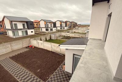 Casă cu Teren 511 Mp în Cristian - 2