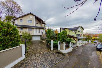 Casă cu 4 camere în Central - 4