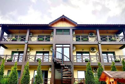 Spațiu comercial, de 800 mp, în Eșelnița - 3