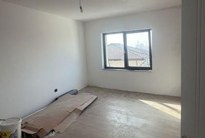Casă cu 4 camere cu Teren 300 Mp în Plaiul Vulcanești - 12