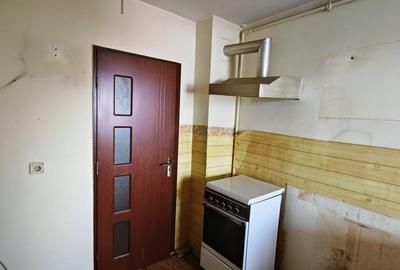 Apartament 2 camere,parter,semidecomandat,zona Coca Cola - 7