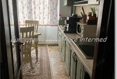 Apartament 3 camere decomandate zona Faleza Nord - 3