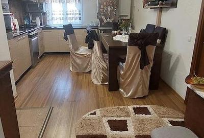 Apartament cu 4 camere decomandat în 1 Mai - 2