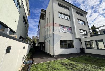 Spatiu comercial modern de inchiriat / 2 locuri de parcare - 20