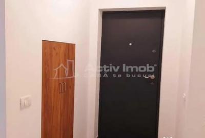 Casă cu 3 camere cu Canalizare în Eroii Revoluției - 1