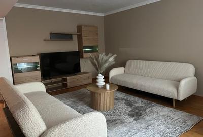 Apartament cu 4 camere decomandat în Central - 2