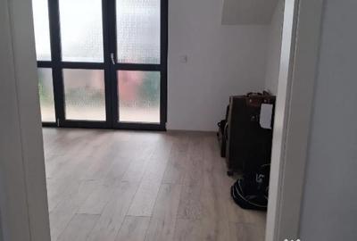 Apartament cu 2 camere decomandat în Sânpetru - 8