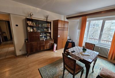 Apartament cu 2 camere decomandat în Tineretului - 2
