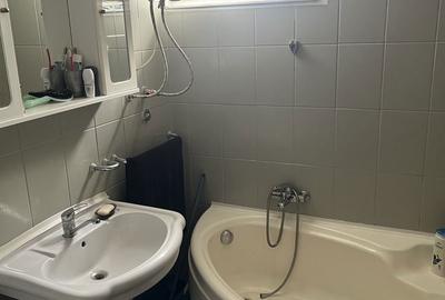Apartament cu 3 camere semidecomandat în Central - 2