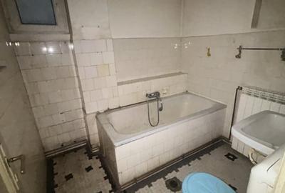 Apartament cu 3 camere decomandat în Victoriei - 1