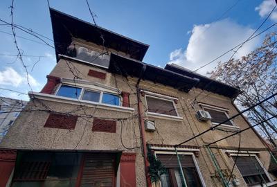 Casă cu 10 camere cu Canalizare în Rahova - 4