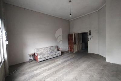 Garsonieră semidecomandată în Central