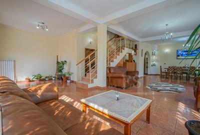 Agigea - Vila D+P+1E+M pe un teren de 772 mp cu o deschidere de 21,46 m. - 5