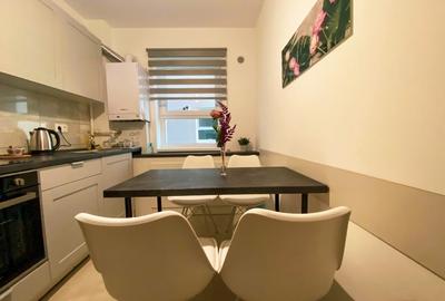 Apartament cu 3 camere decomandat, mobilat în Tractorul - 9
