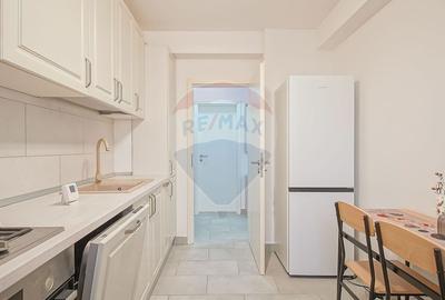 Apartament cu 2 camere decomandat, mobilat în Tractorul - 9