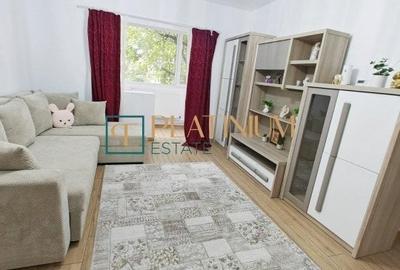 Apartament cu 3 camere decomandat, mobilat în Aradului
