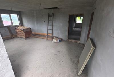 Casă cu 5 camere cu Teren 414 Mp în Frâncești - 40