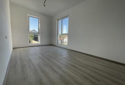 Duplex cu 5 camere cu Canalizare în Dumbrăvița - 6